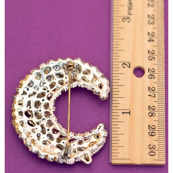 Vintage Victorian Light Blue Rhinestone Gold Tone Brooch - Q9 - Picture 2 of 2